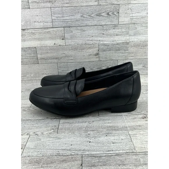 Women's Black Leather Slip-On Penny Loafers - Picture 4 of 13